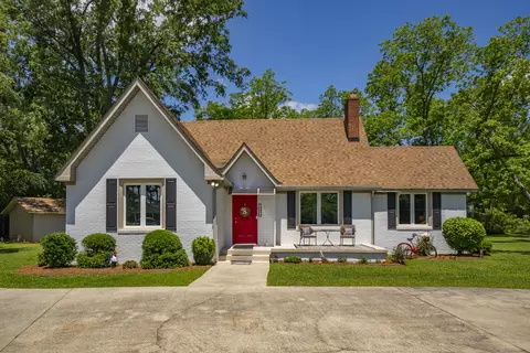 1006 W Main St, Ridge Spring, SC 29129