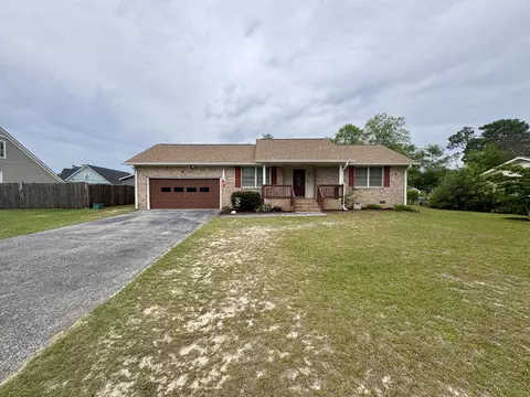 930 Laurel Rd, Lexington, SC 29073