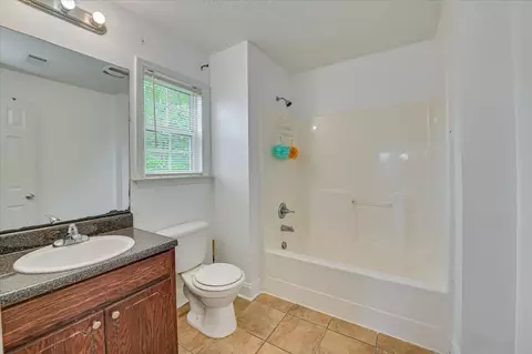 Bath - 1227 Holley St, Augusta, GA 30901 photo 3 of 3