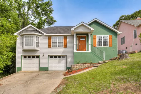 56 Woodlawn Ln, North Augusta, SC 29841