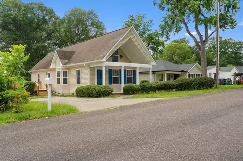 807 Cox Ave NW, Aiken, SC 29801