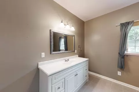 Bath - 5209 Windmill Ct, Evans, GA 30809 photo 5 of 5