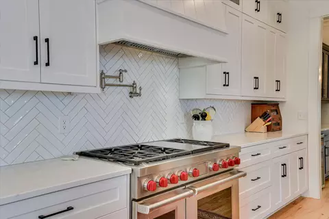 Kitchen - 605 Whimbrel Ct, Evans, GA 30809 photo 3 of 6