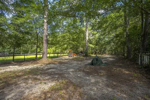 Exterior - 33 Old Paddock Ln, Aiken, SC 29803 photo 15 of 24