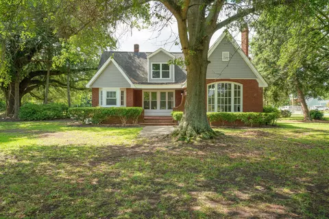 318 Summerland Ave, Batesburg-leesville, SC 29006