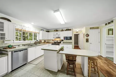 Kitchen - 580 Nathan Miller Rd, Gilbert, SC 29054 photo 3 of 4