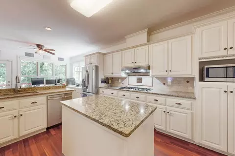 Kitchen - 249 Calloway Dr, Evans, GA 30809 photo 2 of 4