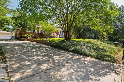 2 Georgann Ln, Aiken, SC 29803