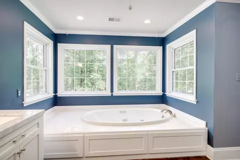 Bath - 4142 Rivermont Dr, Evans, GA 30809 photo 5 of 6