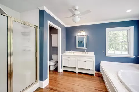 Bath - 4142 Rivermont Dr, Evans, GA 30809 photo 4 of 6