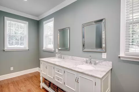 Bath - 4142 Rivermont Dr, Evans, GA 30809 photo 2 of 6