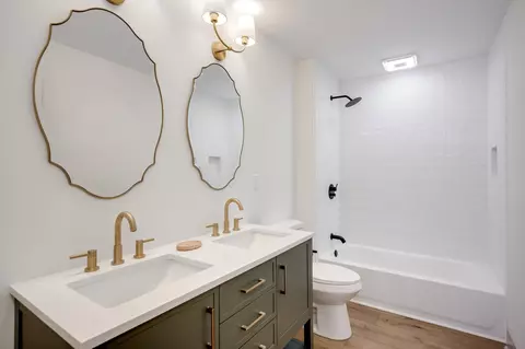 Bath - 3313 Davant St, Augusta, GA 30907 photo 2 of 2
