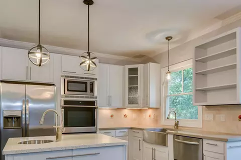 Kitchen - 525 Brigham Trl, Augusta, GA 30909 photo 3 of 5