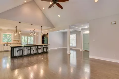 Living - 525 Brigham Trl, Augusta, GA 30909 photo 2 of 6