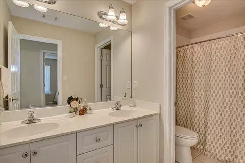 Bath - 1210 Windsor St, Evans, GA 30809 photo 5 of 6