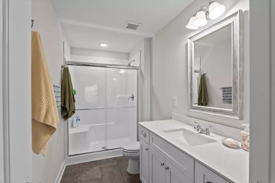 Bath - 8182 Bannock Cir, Graniteville, SC 29829 photo 1 of 2