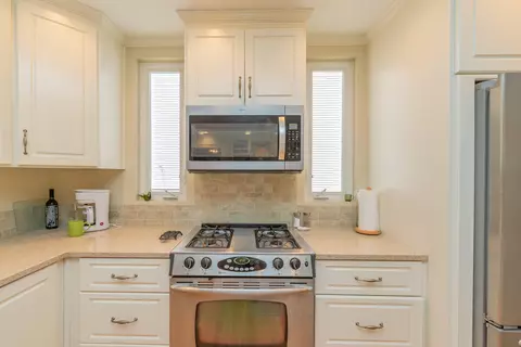 Kitchen - 82 Juniper Loop, Aiken, SC 29803 photo 5 of 6