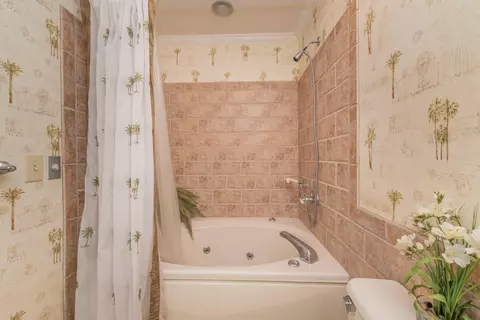 Bath - 82 Juniper Loop, Aiken, SC 29803 photo 2 of 11