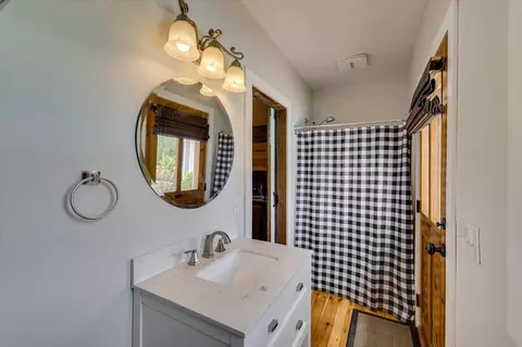 Bath - 209 Fairwind Rd, Windsor, SC 29856 photo 7 of 7