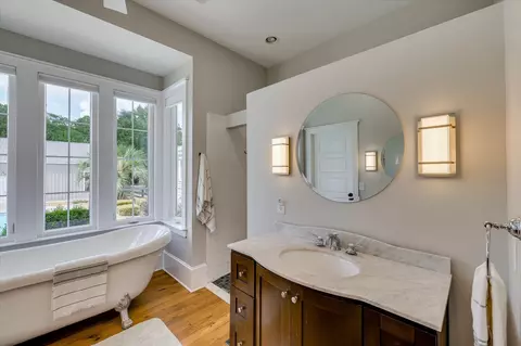Bath - 209 Fairwind Rd, Windsor, SC 29856 photo 3 of 7