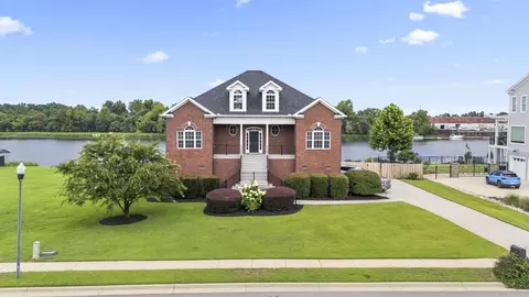 218 Altamaha Dr, North Augusta, SC 29841