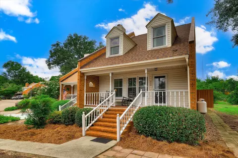 204 Hickory Pl, North Augusta, SC 29841