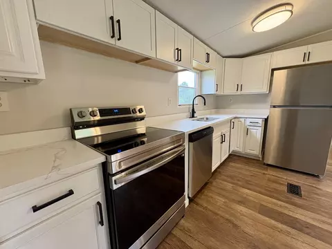 326 Chippewa Trl, Leesville, SC 29070 photo 6