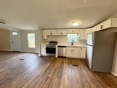 326 Chippewa Trl, Leesville, SC 29070 photo 8
