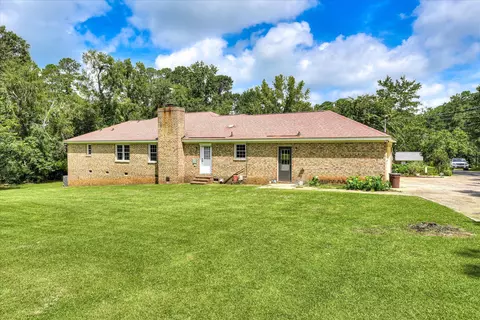 Exterior - 5182 Fairington Dr, Evans, GA 30809 photo 2 of 8