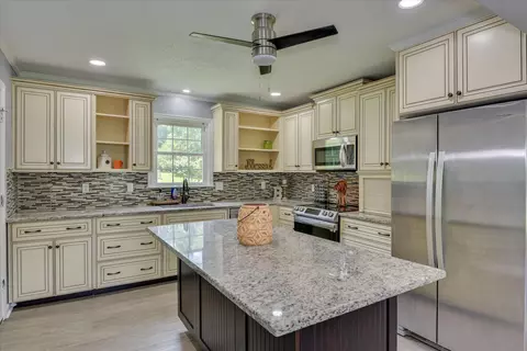 Kitchen - 5182 Fairington Dr, Evans, GA 30809 photo 1 of 2