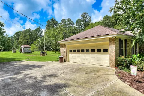 Exterior - 5182 Fairington Dr, Evans, GA 30809 photo 6 of 8