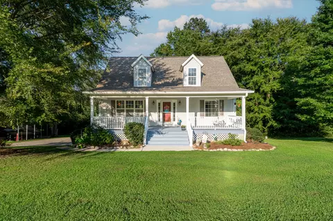 10 New Market Rd, Trenton, SC 29847