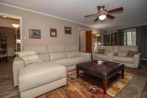 Living - 4150 Arlington Rd, Evans, GA 30809 photo 2 of 3