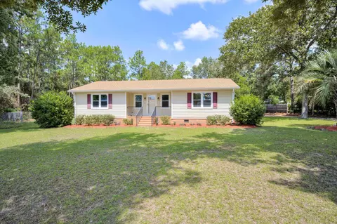 606 Corneilson Dr, New Ellenton, SC 29809