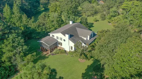 3906 Woodvalley Dr, Aiken, SC 29803