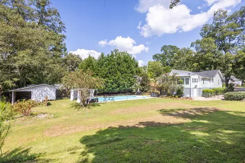 Exterior - 237 Wigfall St, Edgefield, SC 29824 photo 6 of 7