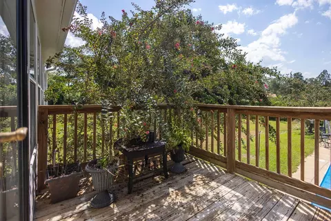 Exterior - 237 Wigfall St, Edgefield, SC 29824 photo 2 of 7
