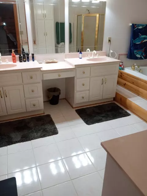 Bath - 116 State Rd S-33-298, Modoc, SC 29838 photo 4 of 4