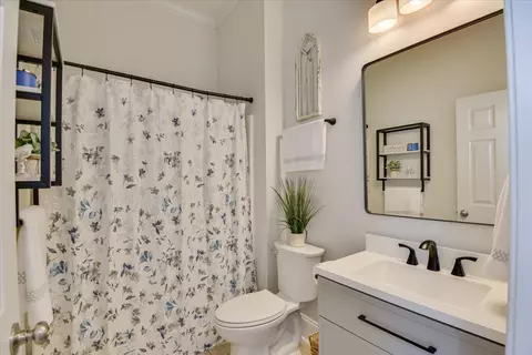Bath - 2545 Grier Cir, Evans, GA 30809 photo 3 of 3