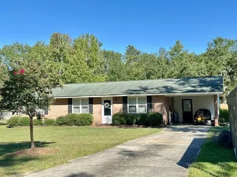102 Peachtree St, Wrens, GA 30833