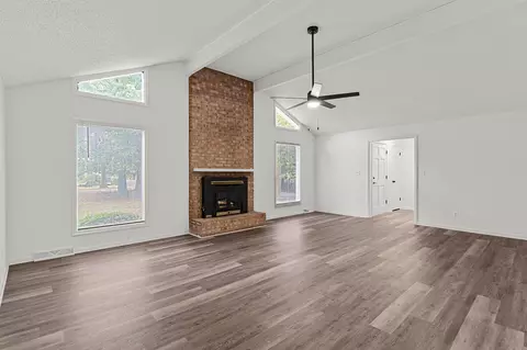 145 Jill St, Williston, SC 29853 photo 4