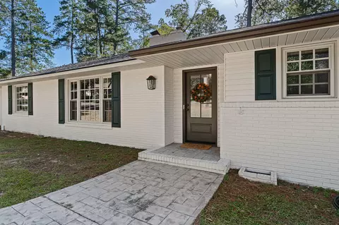 708 Pin Oak Dr, Aiken, SC 29801