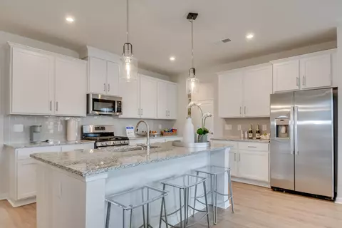 Kitchen - 349 Tupelo Pass, Harlem, GA 30814 photo 7 of 8