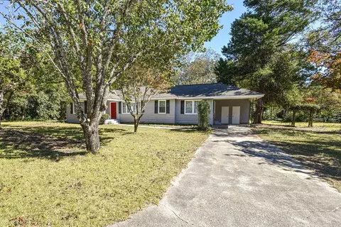 304 Depot Ave NE, Salley, SC 29137