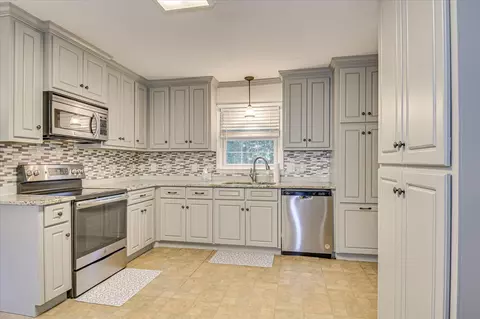 Kitchen - 510 4th St, Jackson, SC 29831 photo 2 of 6