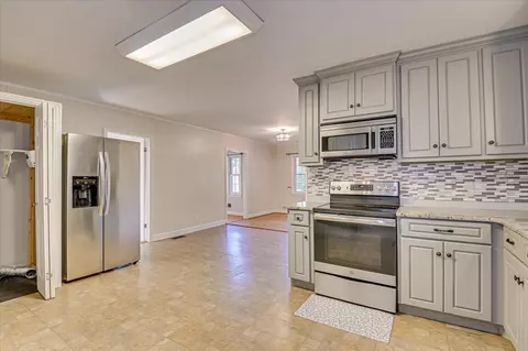 Kitchen - 510 4th St, Jackson, SC 29831 photo 4 of 6