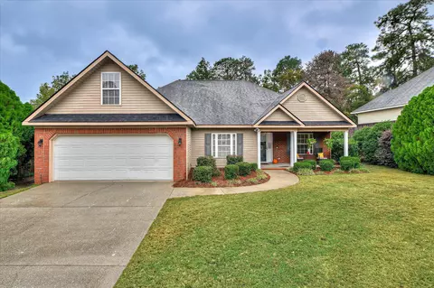 198 Swallow Lake Dr, North Augusta, SC 29841
