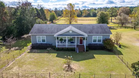 272 Pearl Ln, Williston, SC 29853