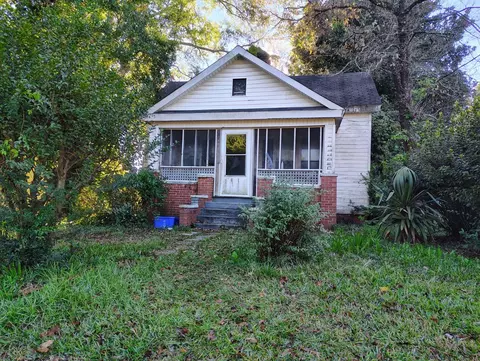 208 Sellers St SE, Orangeburg, SC 29115