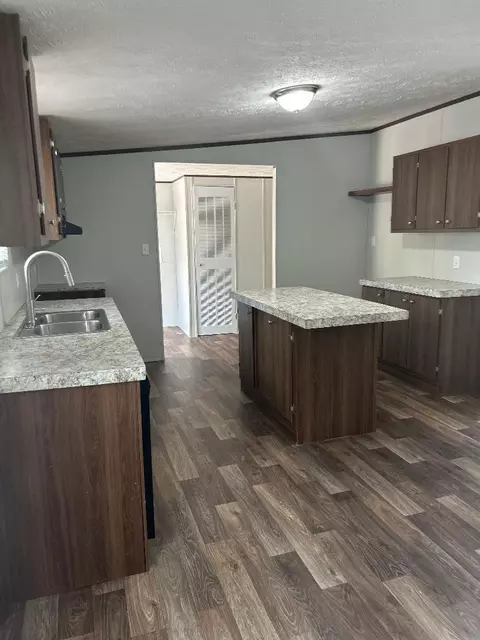 106 Scrub Oak Ct, Ridge Spring, SC 29129 photo 3